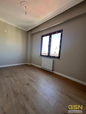 18-KARTAL PETROL İŞ MAHALESİNDE DENİZ MANZARALI SATILIK 2+1
